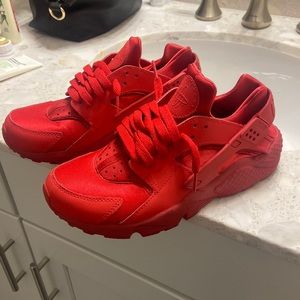 Red Nike Huaraches